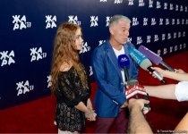 Звезды на красной дорожке международного фестиваля "ЖАРА" в Баку – день второй  (ФОТО)