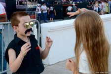 Звезды на красной дорожке международного фестиваля "ЖАРА" в Баку – день второй  (ФОТО)