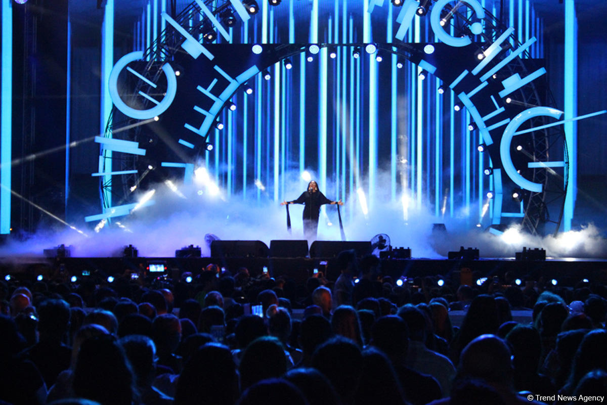 Потрясающий фестиваль "ЖАРА" в Баку – день первый. Фейерверк ярких эмоций! (ФОТО)