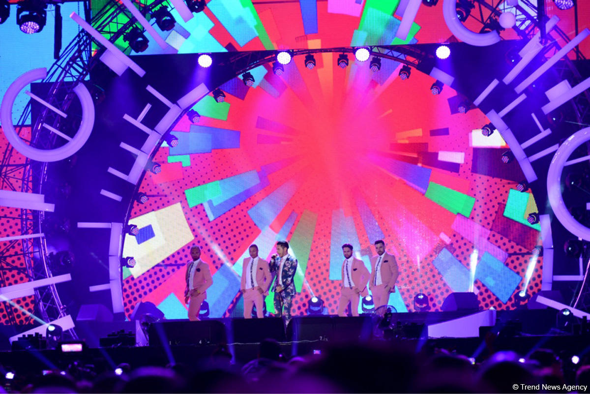Потрясающий фестиваль "ЖАРА" в Баку – день первый. Фейерверк ярких эмоций! (ФОТО)