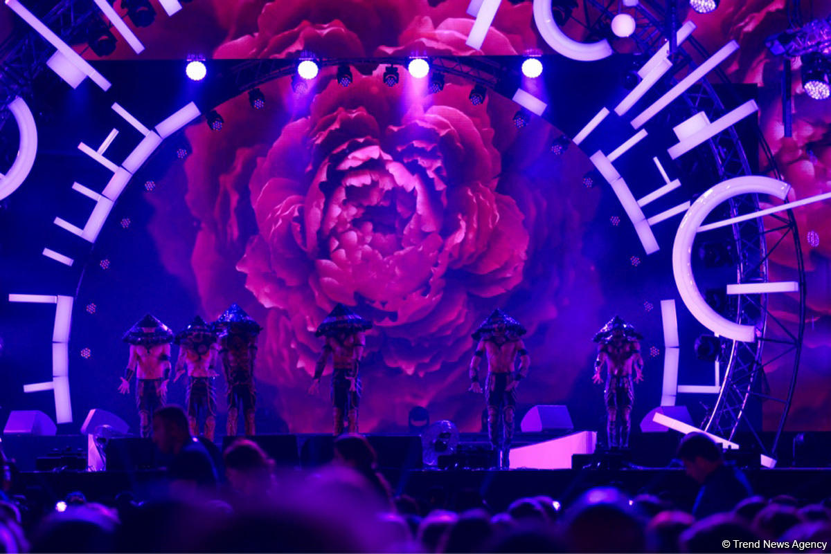 Потрясающий фестиваль "ЖАРА" в Баку – день первый. Фейерверк ярких эмоций! (ФОТО)