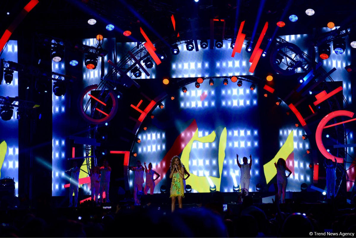 Потрясающий фестиваль "ЖАРА" в Баку – день первый. Фейерверк ярких эмоций! (ФОТО)