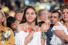 София Ротару отметила потрясающий юбилей на фестивале "ЖАРА"  в Баку (ФОТО)