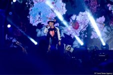 София Ротару отметила потрясающий юбилей на фестивале "ЖАРА"  в Баку (ФОТО)