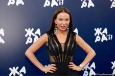 Парад звезд на красной дорожке фестиваля "ЖАРА" в Баку – день третий (ФОТО)