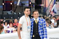 Парад звезд на красной дорожке фестиваля "ЖАРА" в Баку – день третий (ФОТО)