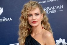 Церемония закрытия фестиваля "ЖАРА" в Баку: звезды на красной дорожке (ФОТО)