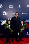 Церемония закрытия фестиваля "ЖАРА" в Баку: звезды на красной дорожке (ФОТО)