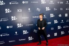 Церемония закрытия фестиваля "ЖАРА" в Баку: звезды на красной дорожке (ФОТО)