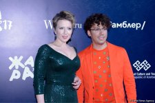 Церемония закрытия фестиваля "ЖАРА" в Баку: звезды на красной дорожке (ФОТО)