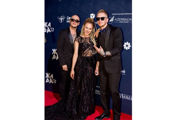 Бакинский берег Каспия – настоящее блаженство - группа IOWA (ФОТО)