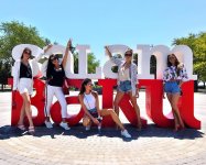 Самая красивая девушка России в Баку: Знали, раньше бы приехали! (ФОТО)