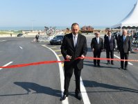 Президент Ильхам Алиев принял участие в открытии реконструированных дорог Пиршаги-Новханы и Бинагади-Новханы-Джорат (ФОТО)