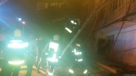 В Сумгайыте в общежитии произошел пожар, есть пострадавшие (Обновлено) (ФОТО)