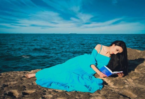 Море, солнце, поэзия... – мир Уснии Мурветовой (ФОТО, ВИДЕО)