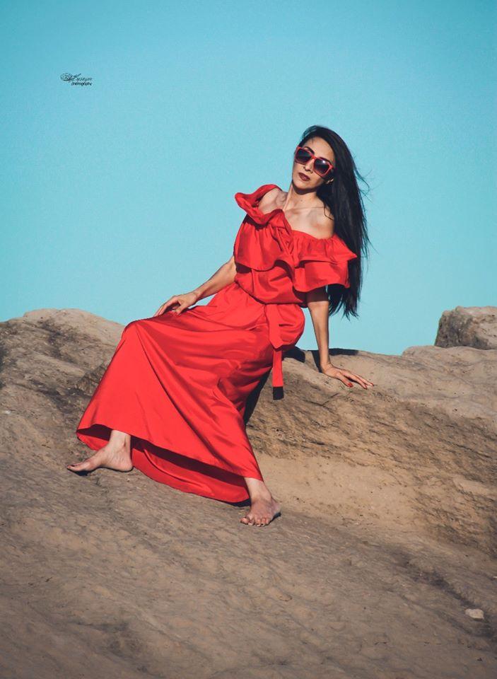 Море, солнце, поэзия... – мир Уснии Мурветовой (ФОТО, ВИДЕО)