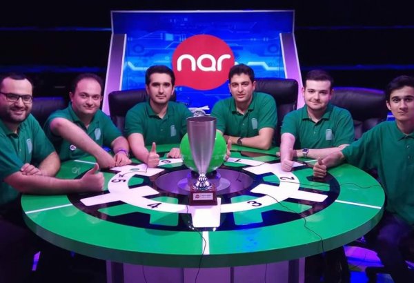 Команда клуба "Ичеришехер" - чемпион IX сезона брейн-ринга