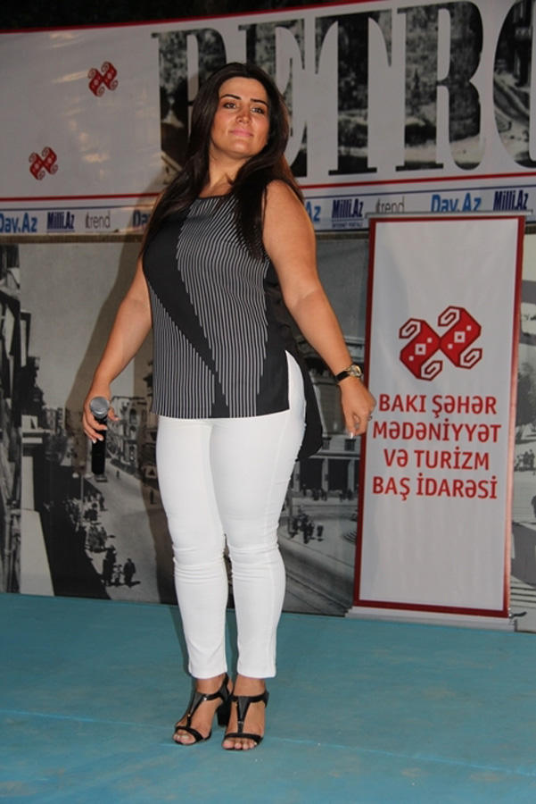 Известные певцы выступили с концертом на Площади фонтанов в Баку (ФОТО)