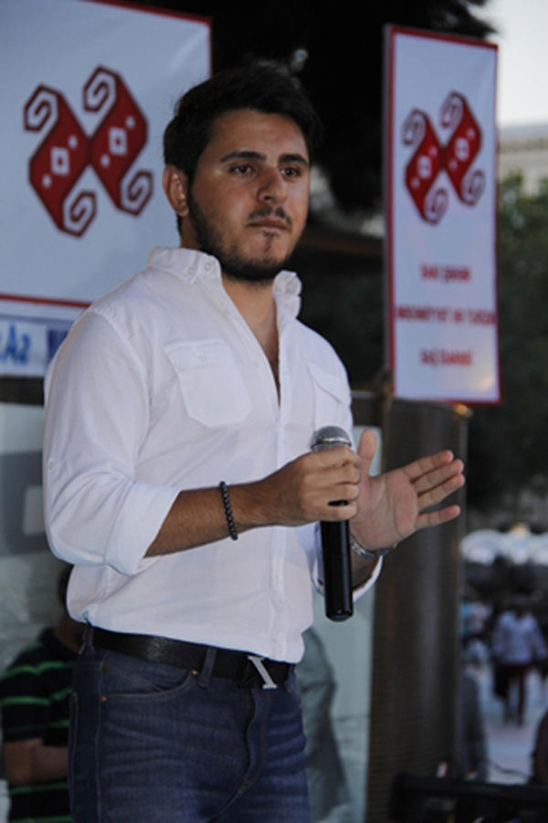 Известные певцы выступили с концертом на Площади фонтанов в Баку (ФОТО)