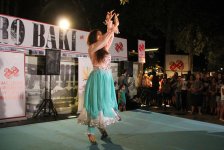 Известные певцы выступили с концертом на Площади фонтанов в Баку (ФОТО)