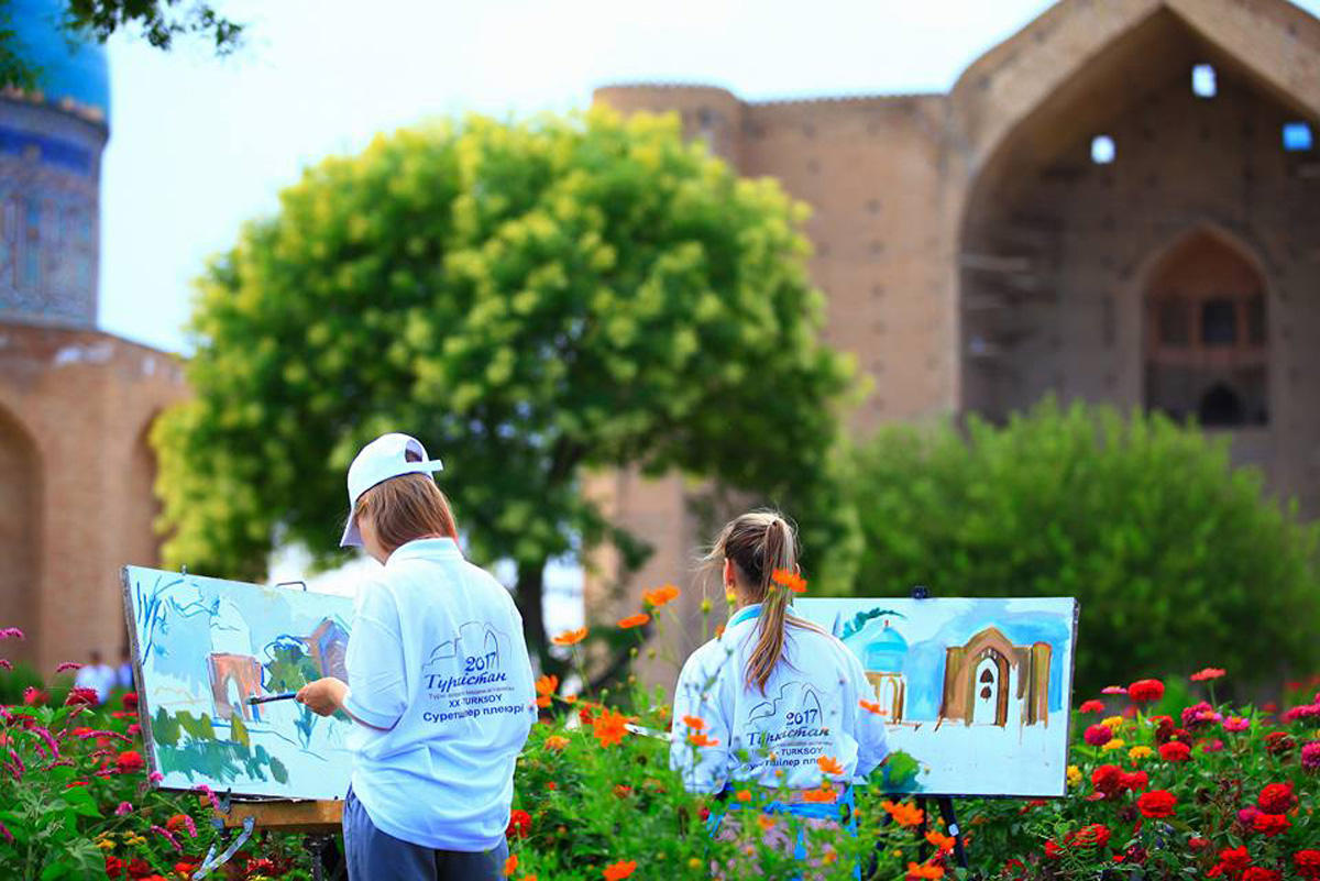 Азербайджан представлен на пленэре ТЮРКСОЙ (ФОТО)