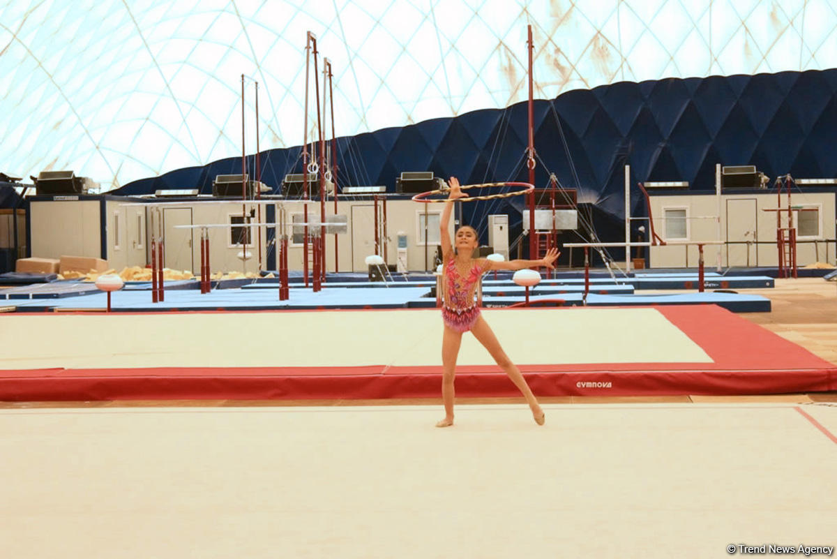 В Баку проходит XXIV Открытый чемпионат Азербайджана по художественной гимнастике (ФОТО)