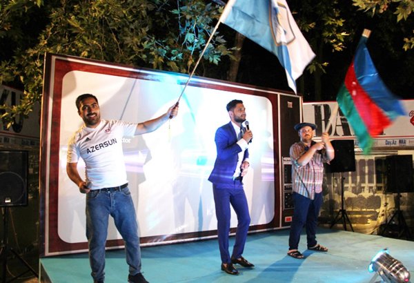 Как азербайджанские звезды и молодежь поздравили команду "Карабах" (ФОТО)