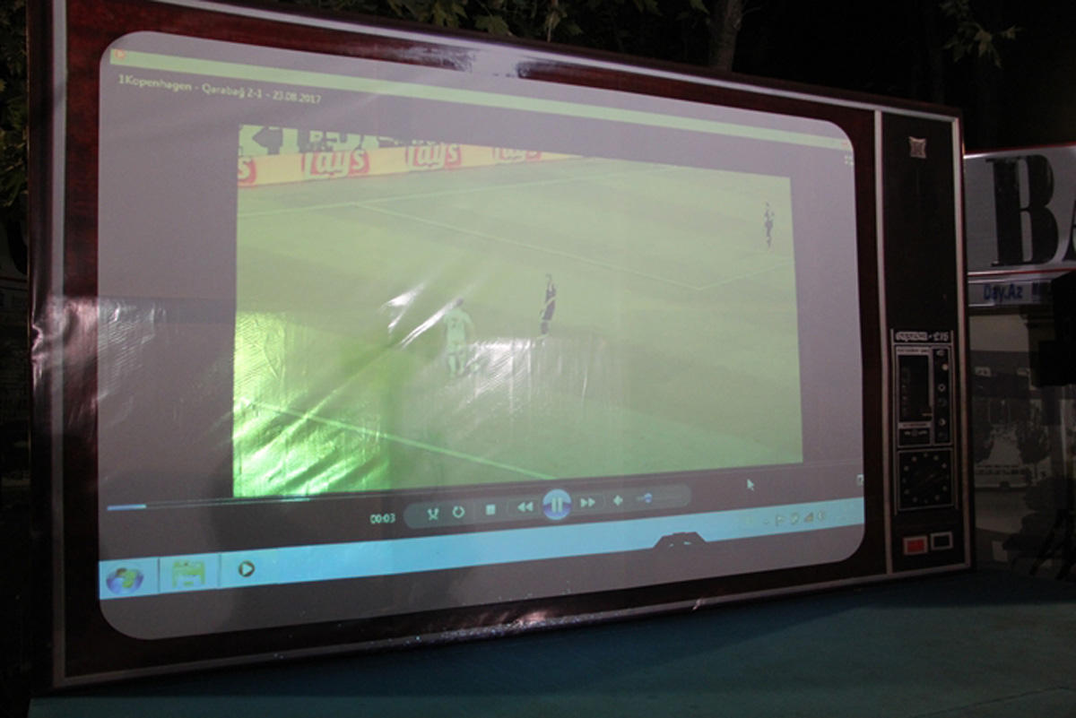 Как азербайджанские звезды и молодежь поздравили команду "Карабах" (ФОТО)