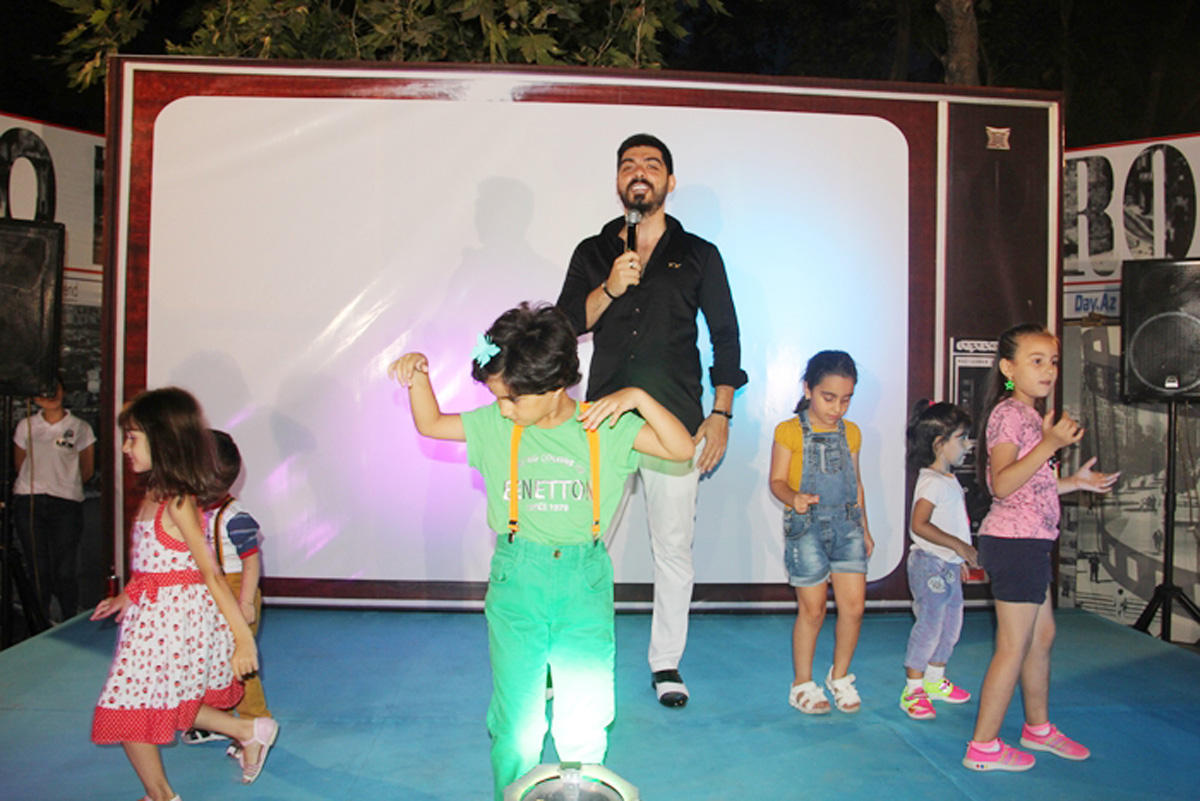 Как азербайджанские звезды и молодежь поздравили команду "Карабах" (ФОТО)