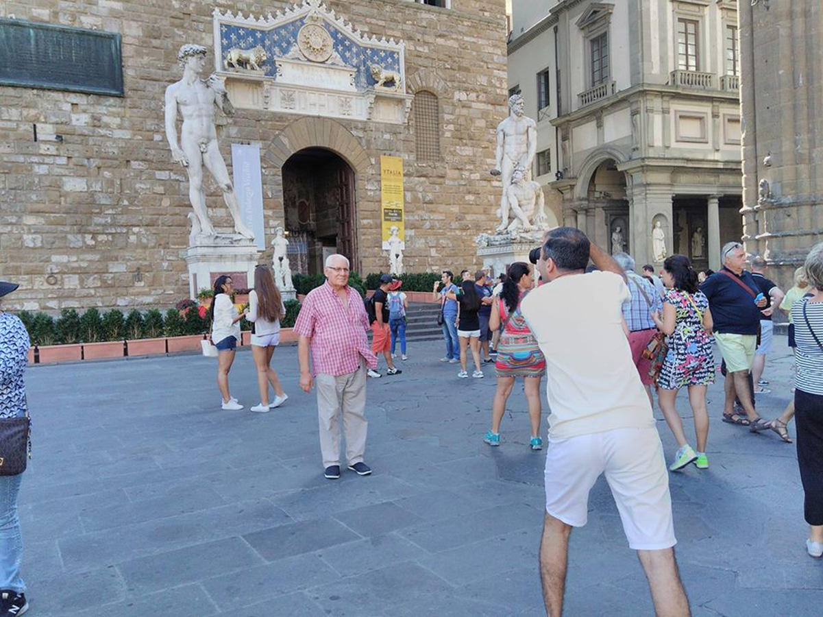 Рафик Сеидзаде и Натаван Шейхова отметили ивовую свадьбу в Италии (ФОТО)