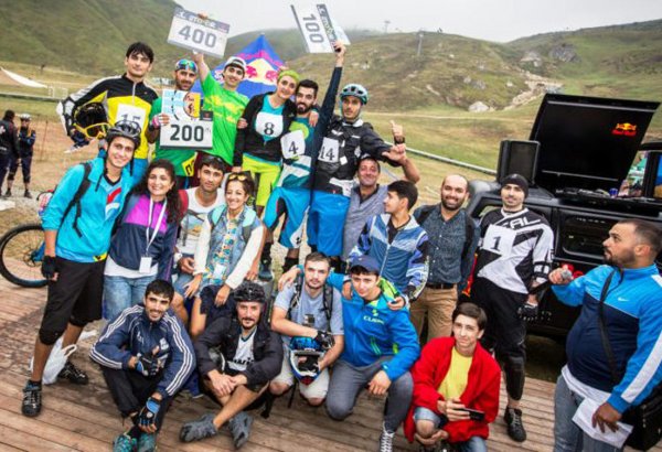 В Шахдаге прошел Международный фестиваль уличной культуры и экстремального спорта (ФОТО)