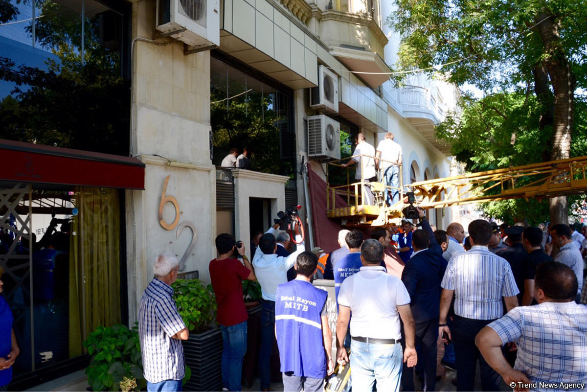 Гаджибала Абуталыбов: Кафе "26" будет закрыто, соответствующие лица будут привлечены к уголовной ответственности (ФОТО)