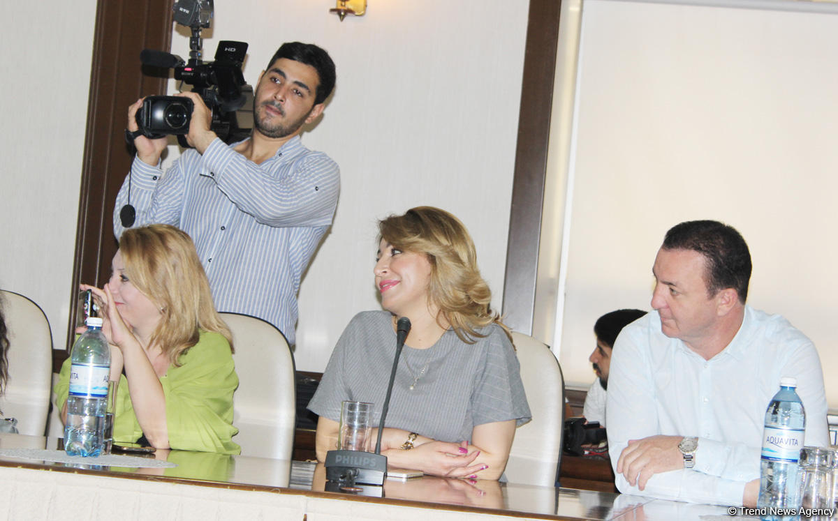 Гюльянаг Мамедова презентовала клип "Giley" c участием известных деятелей культуры (ВИДЕО, ФОТО)