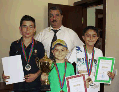 Gens una sumus: Юному азербайджанскому шахматисту необходима срочная помощь (ФОТО, ДОКУМЕНТЫ)