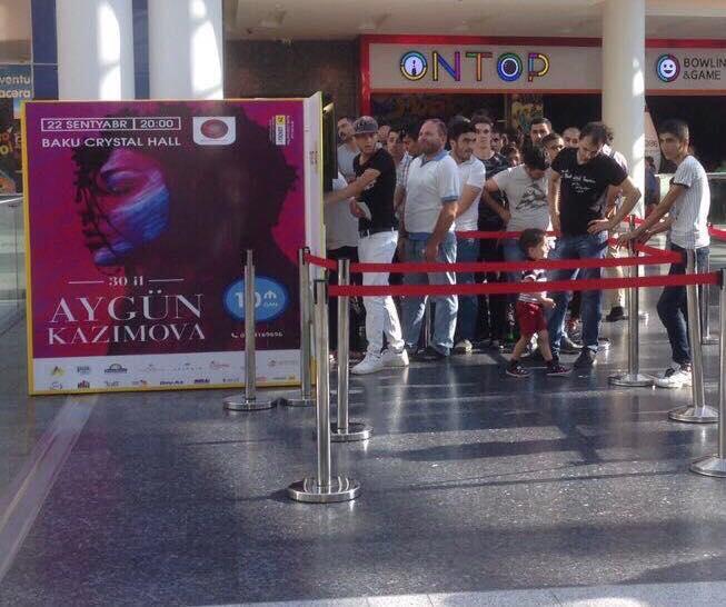 Ажиотаж вокруг феерического шоу Айгюн Кязымовой (ФОТО)