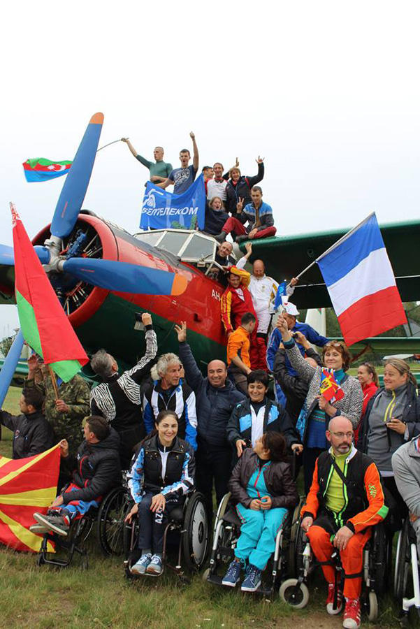 Прыжок 95-летнего ветерана Великой Отечественной войны с высоты  3200 м(ФОТО)