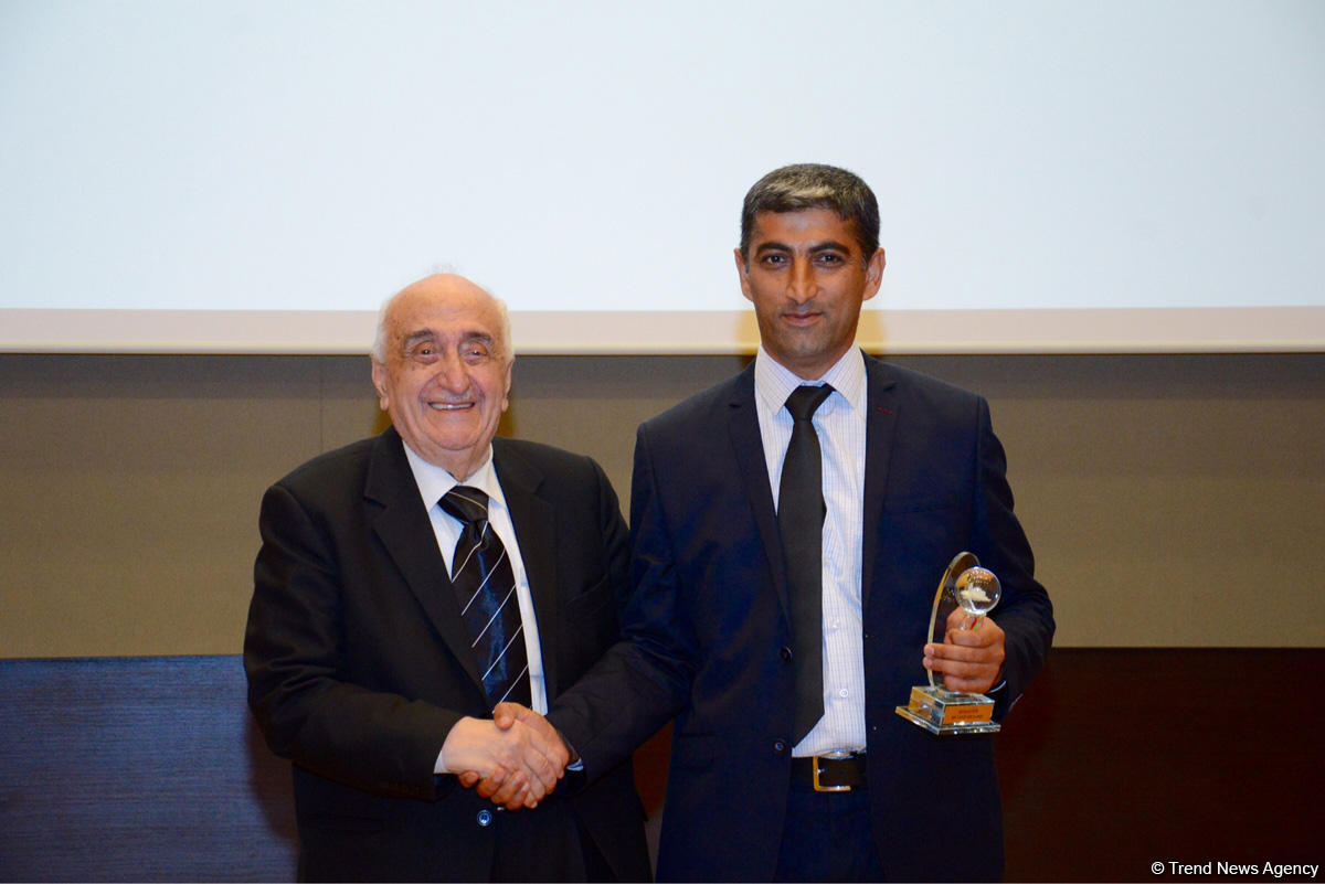 В Азербайджане отмечается день нефтяника (ФОТОРЕПОРТАЖ)