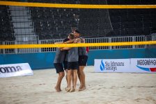 Азербайджанские звезды показали как играть в бич-волей (ФОТО)