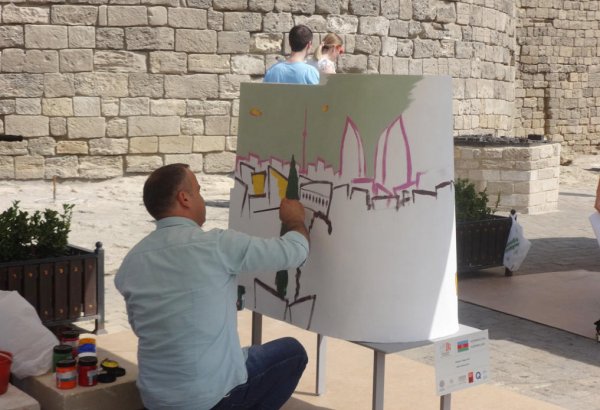 В Баку открылся седьмой Фестиваль искусств "Девичья башня" (ФОТО)