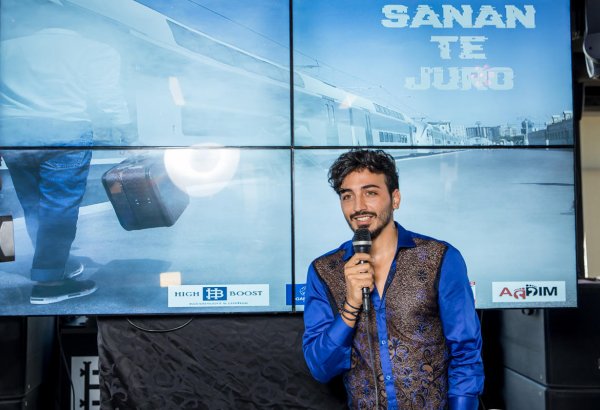 Азербайджанский певец стал гостем шоу-программ России, Украины, Молдовы и Румынии (ВИДЕО)