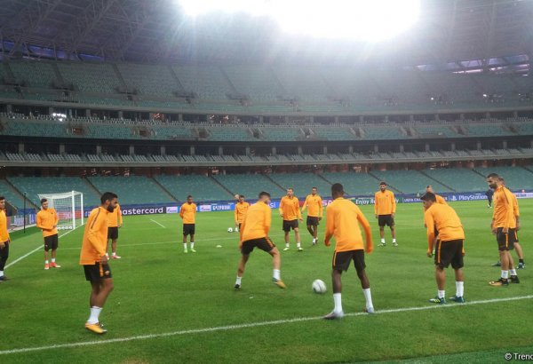 "Рома" в Баку готовится к завтрашнему матчу с "Карабахом"  (ФОТО)
