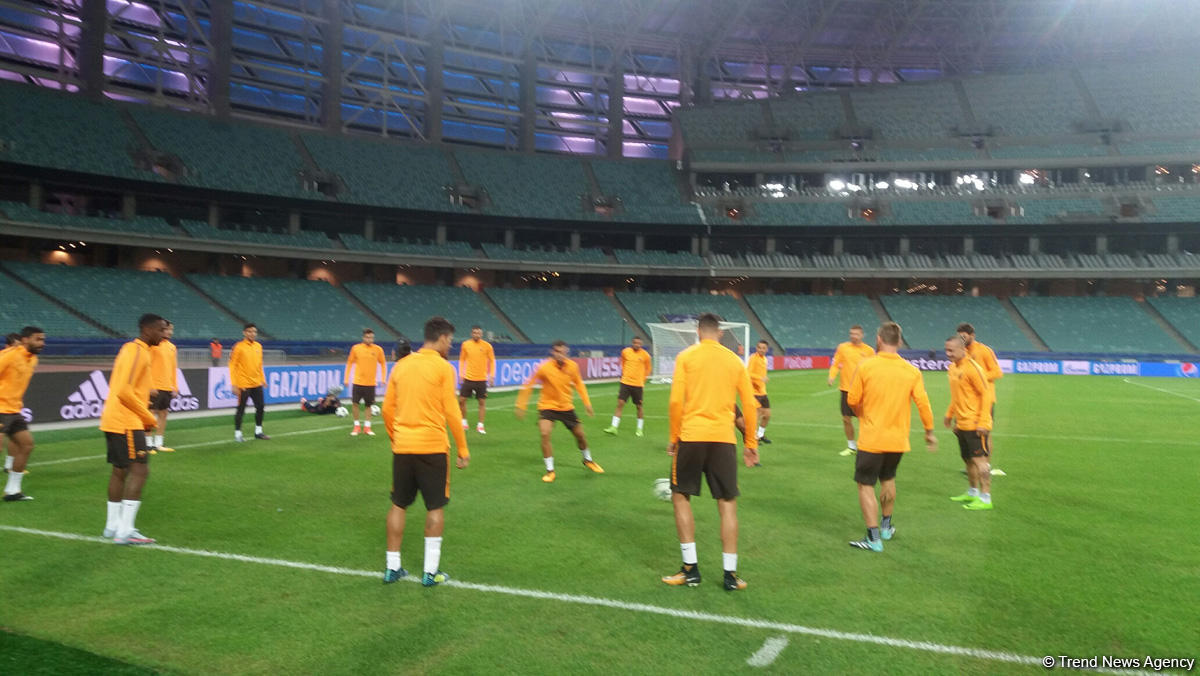 "Рома" в Баку готовится к завтрашнему матчу с "Карабахом"  (ФОТО)