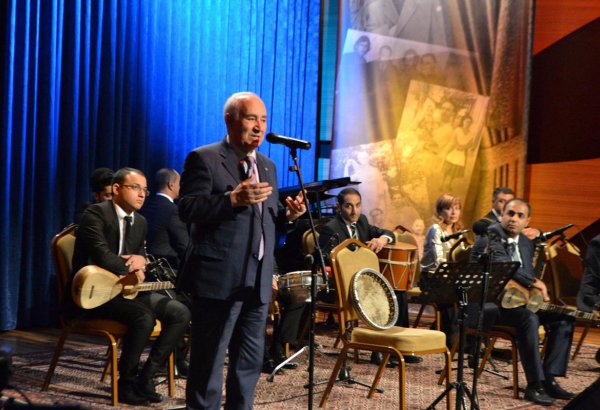 Красота азербайджанской газели (ФОТО)