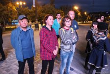 Почувствуй себя в инвалидной коляске – в Баку прошла необычная акция (ФОТО)