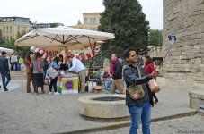 Это праздник каждого, кто хоть раз ощутил себя путешественником – фестиваль в Баку (ФОТО)