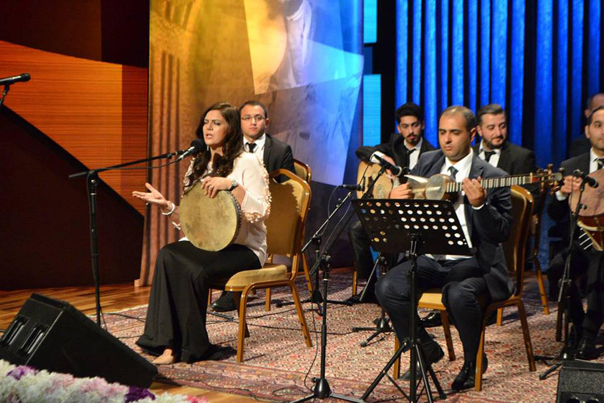 Красота азербайджанской газели (ФОТО)