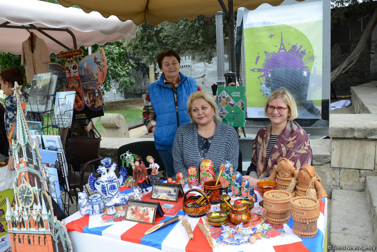 Это праздник каждого, кто хоть раз ощутил себя путешественником – фестиваль в Баку (ФОТО)