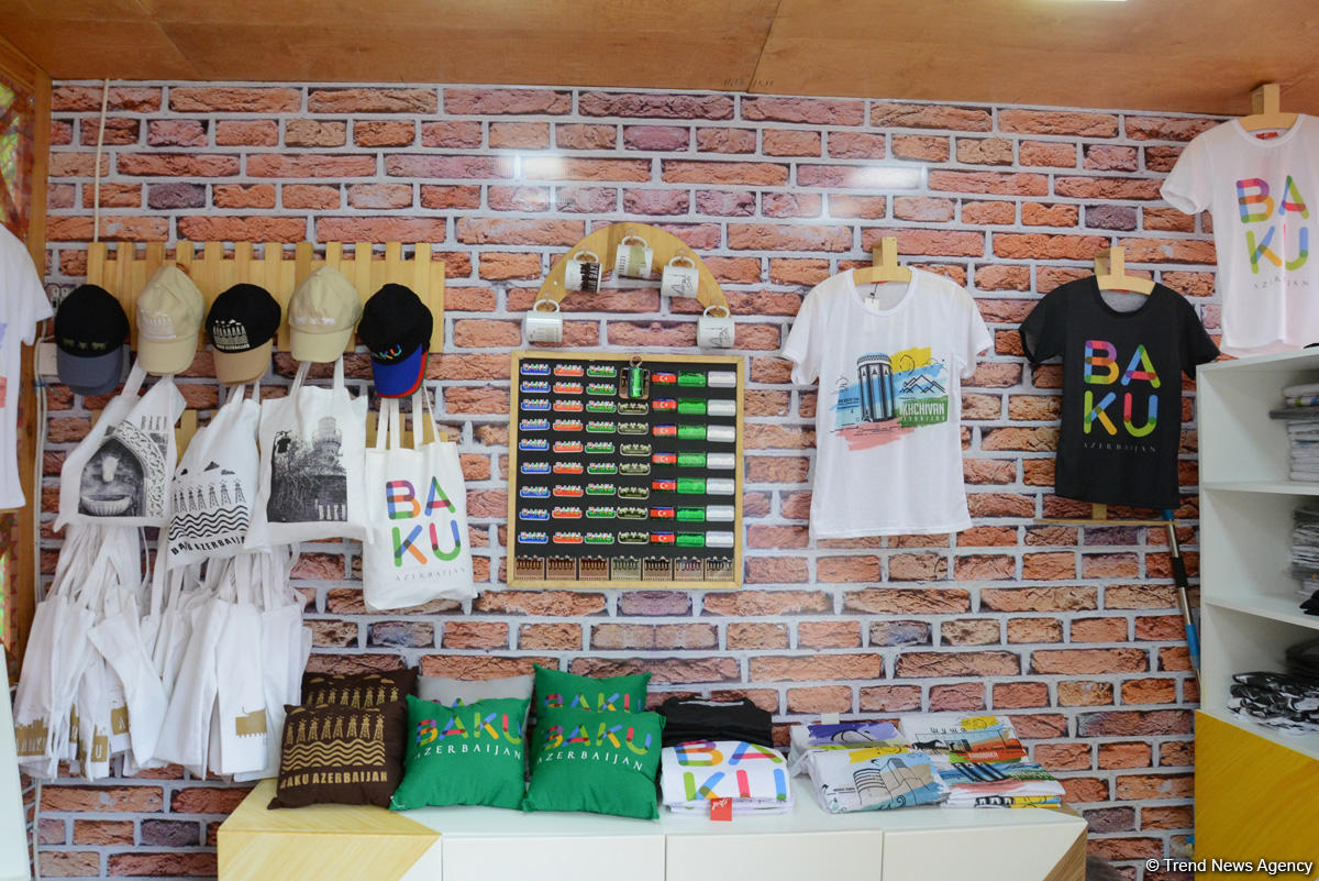 Это праздник каждого, кто хоть раз ощутил себя путешественником – фестиваль в Баку (ФОТО)