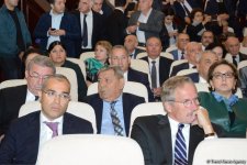 В Баку состоялась церемония прощания с Лютфи Заде (ФОТО)