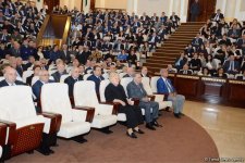 В Баку состоялась церемония прощания с Лютфи Заде (ФОТО)